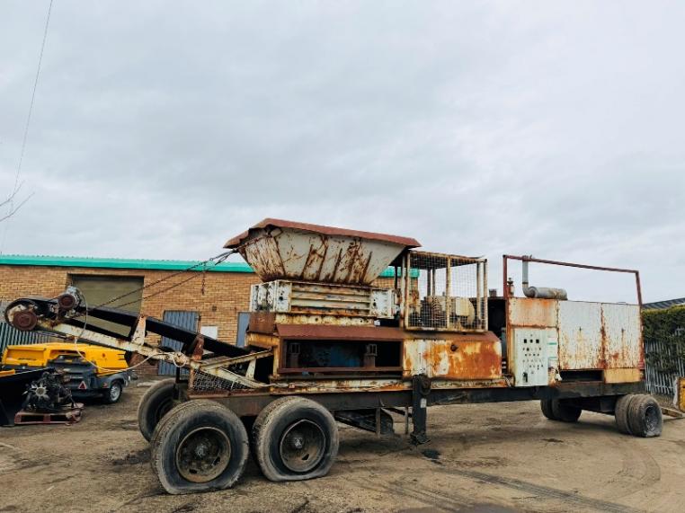 ROTARY CRUSHER WITH ON BOARD GENERATOR C/W*8 CYLINDER TURBO ENGINE*VIDEO*