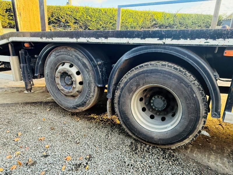 VOLVO FM 8X4 BEAVER TAIL LORRY*CRANE REMOVED*VIDEO*