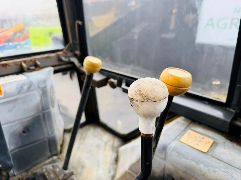 JCB 3CX PROJECT 7*C/W SELECTION OF BUCKETS*VIDEO*