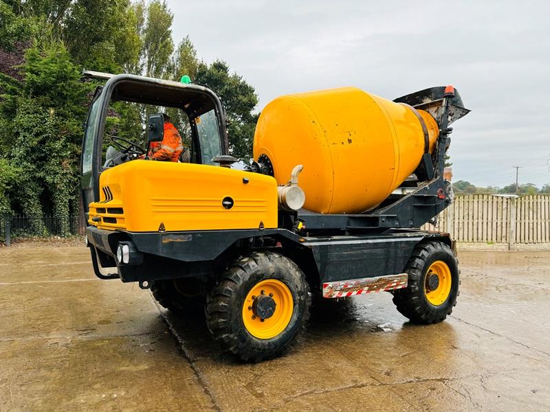 DIECI LH683 SWIVEL TIP CEMENT MIXER *YEAR 2013, 4447 HOURS* C/W 4 WHEEL
