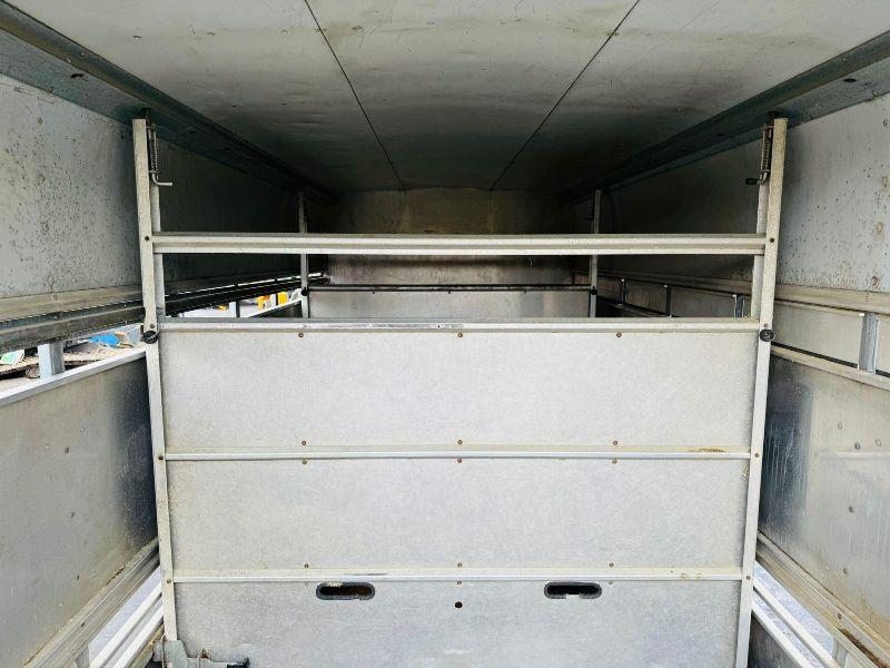 IFOR WILLIAMS TRI AXLE 14FT X 7FT CATTLE TRAILER*C/W 2 PARTITIONS*VIDEO*