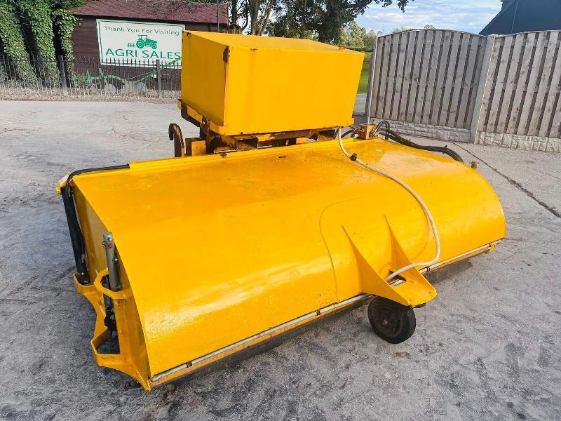 JCB 500 SWEEPER BOX C/W WATER TANK & SPRINKLER 