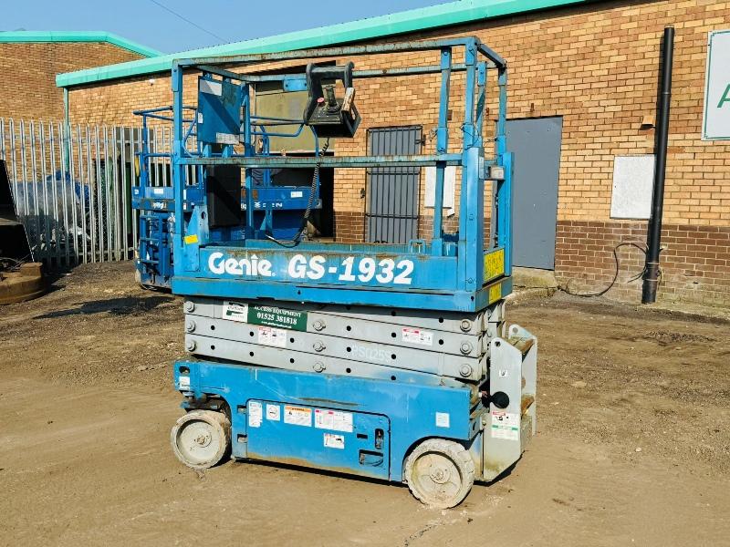 GENIE GS-1932 SCISSOR LIFT*NEEDS CHARGING*VIDEO*
