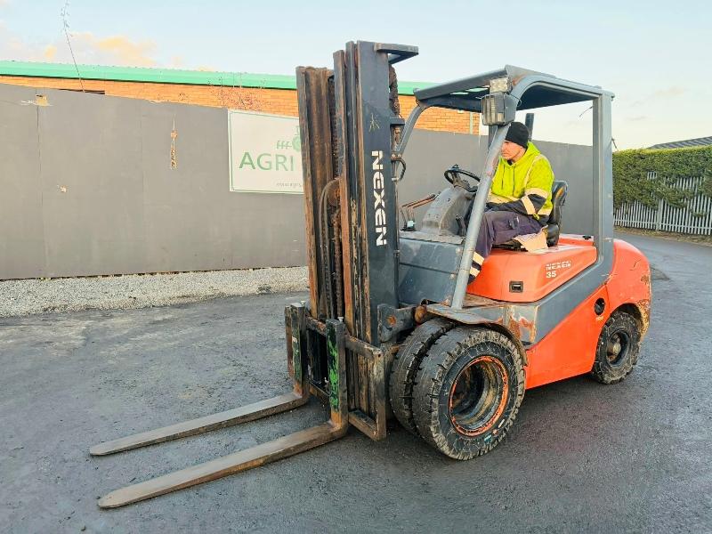 NEXEN FD35 CONTAINER SPEC FORKLIFT*C/W PALLET TINES*YEAR 2015*VIDEO*