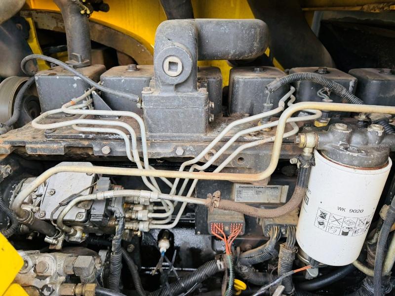 HYSTER H8.00XM 2 STAGE MASTED FORKLIFT*C/W SIDESHIFT*