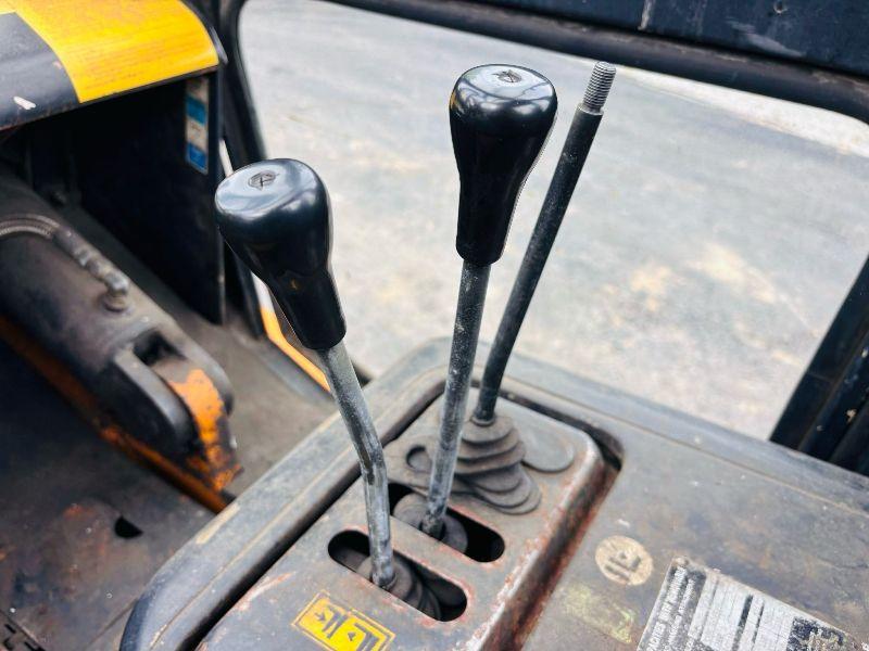 SAMUK SF40D FORKLIFT *C/W PALLET TINES*VIDEO*