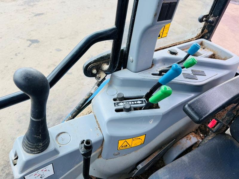 JCB HMV 3230 FASTRAC TRACTOR*C/W FRONT LINKAGE*YEAR 2014*VIDEO*