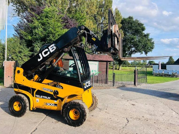 JCB TLT30D 4WD TELETRUCK *YEAR 2015* C/W HYDRAULIC TURN TABLE & TINES *VIDEO*