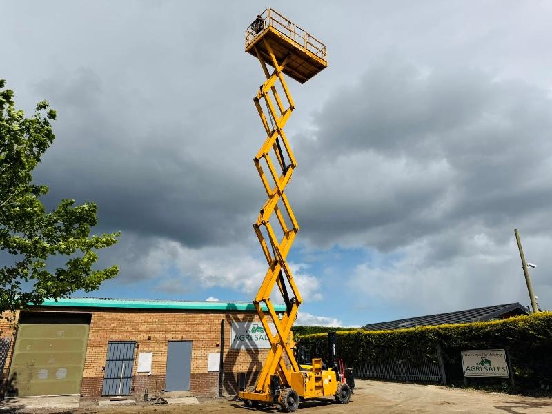 HAULOTTE H18SX 4WD SCISSOR LIFT*2514 HOURS*YEAR 2015*VIDEO*