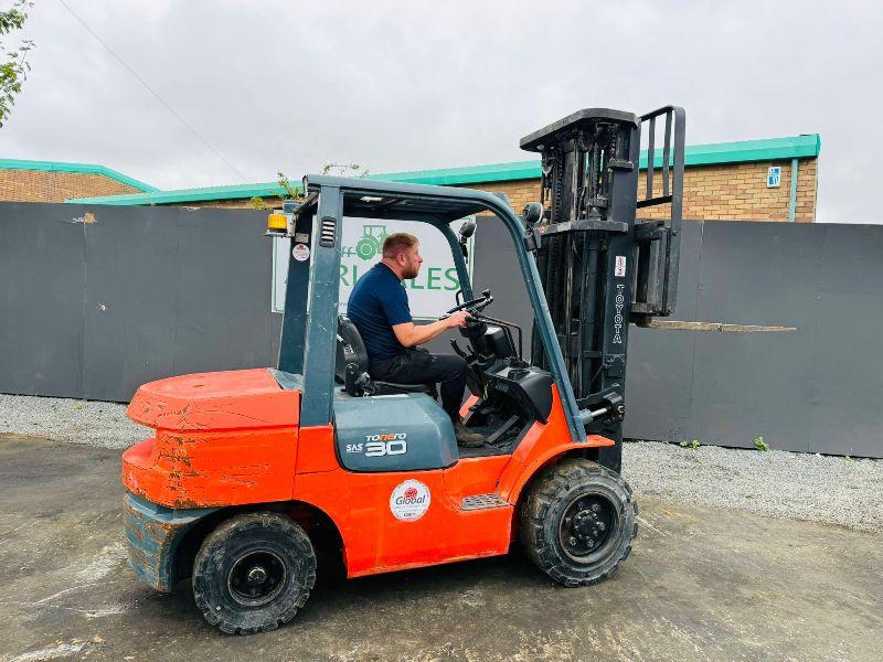 TOYOTA 30 DIESEL FORKLIFT*C/W SIDESHIFT*YEAR 2013*VIDEO*