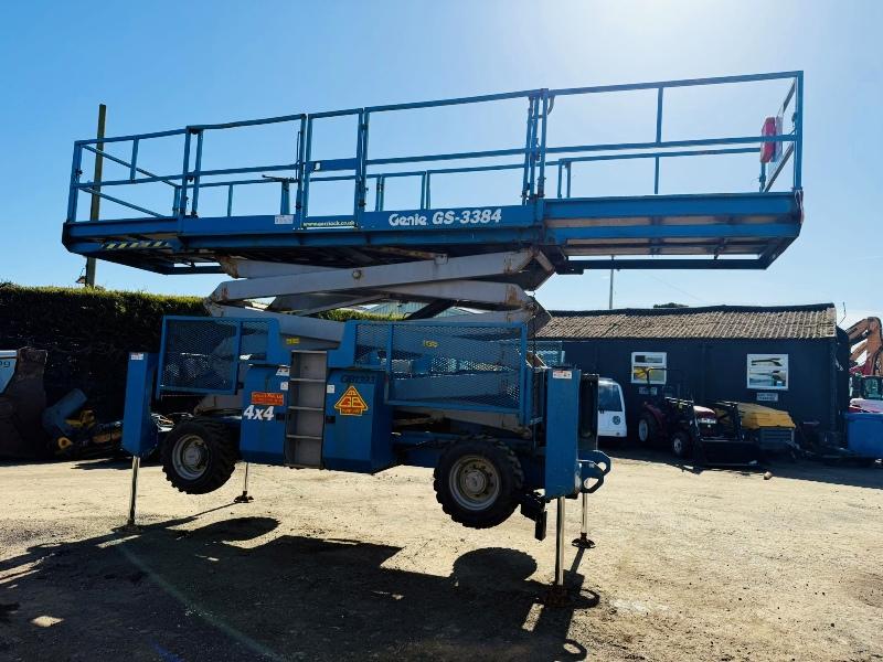 GENIE GS-3384 4X4 SCISSOR LIFT*YEAR 2010*C/W SUPPORT LEGS*VIDEO*