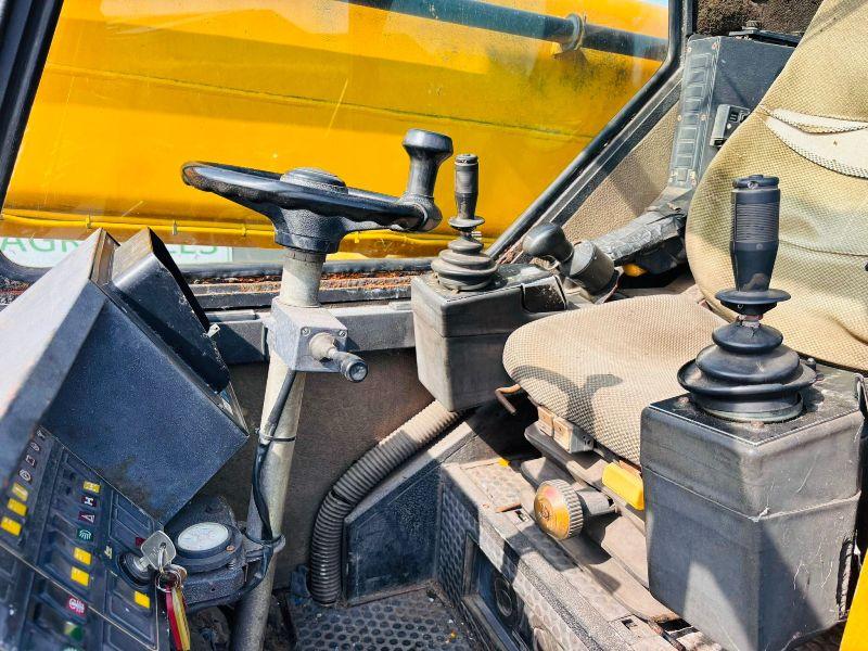 LIEBHERR LTM 1025 LTM MOBILE CRANE*C/W HYDRAULIC SUPPORT LEGS*VIDEO*