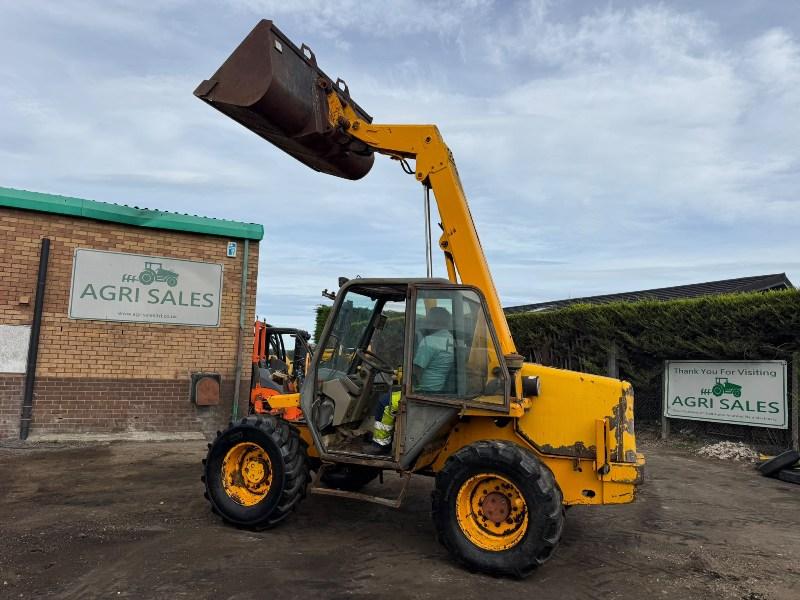 JCB 520-55 TELEHANDLER*C/W BUCKET*VIDEO*