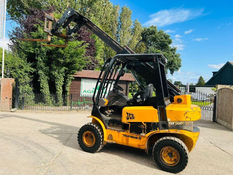 JCB TLT30D 4WD TELETRUCK C/W PALLET TINES 