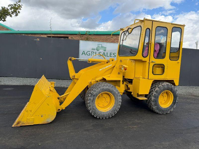 MITSUBISHI WS300A WHEELED LOADER*C/W BUCKET*VIDEO*