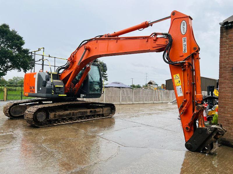 HITACHI ZX225USRLC-3 EXCAVATOR *YEAR 2013* C/W QUICK HITCH *VIDEO*