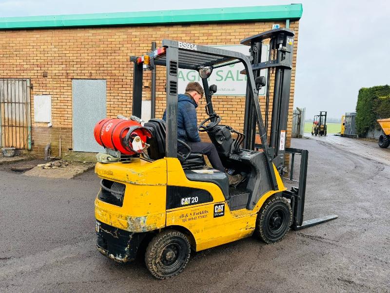CATERPILLAR GP20NT FORKLIFT*YEAR 2015*C/W PALLET TINES*VIDEO*