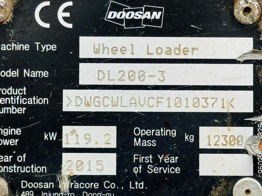 DOOSAN DL200-3 LOADING SHOVEL* C/W BUCKET*YEAR 2015*VIDEO*