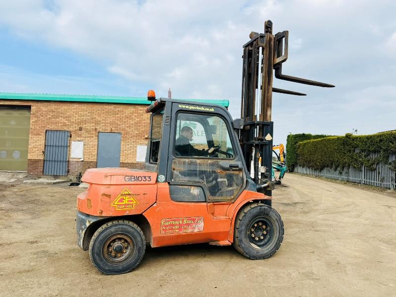 TOYOTA 02-7F040 FORKLIFT*C/W PALLET TINES*VIDEO*