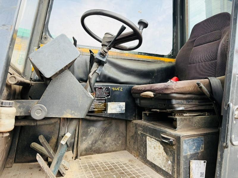 BOSS 556 HH SIDE LOADING FORK LIFT*C/W PALLET TINES*VIDEO*