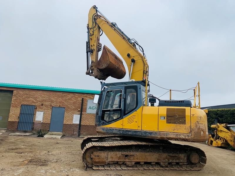 LIUGONG CLG922E EXCAVATOR*YEAR 2014*C/W BUCKET*VIDEO*