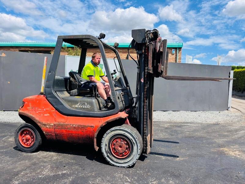 LINDE H45D 3 STAGE MAST FORKLIFT*C/W ROTATING PALLET TINES*VIDEO*