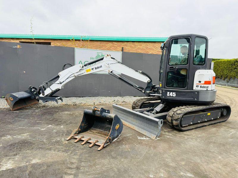 BOBCAT E45 EXCAVATOR *YEAR 2017*ONLY 257 HOURS*C/W HYDRAULIC THUMB*VIDEO*