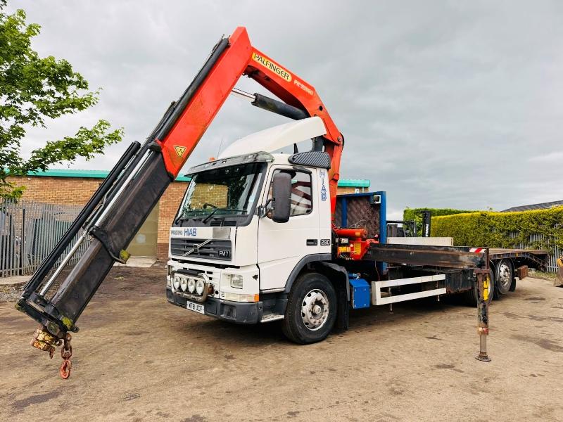 VOLVO FM7-12 FLAT BED LORRY*C/W PALFINGER PK23080 CRANE*VIDEO*
