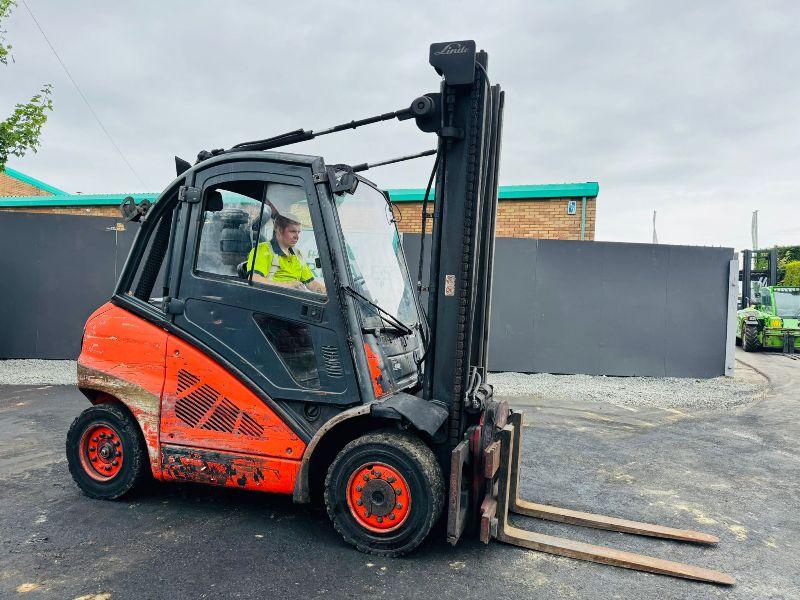 LINDE H40D 2 STAGE MASTED FORKLIFT*YEAR 2008*C/W ROTATING TINES*VIDEO*