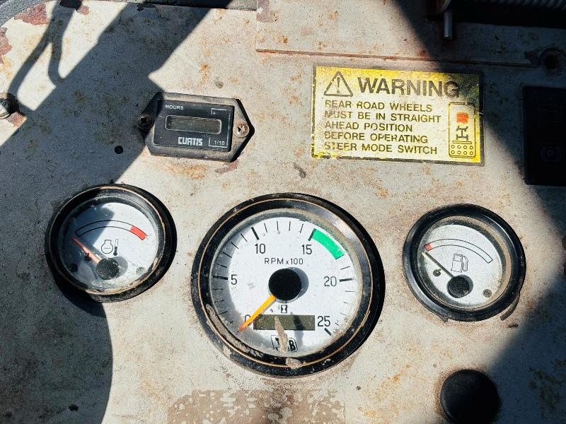 JCB 2CX AIR MASTER *DROVE OFF TRUCK NIPPED UP IN YARD SPARES AND REPAIRS*VIDEO*
