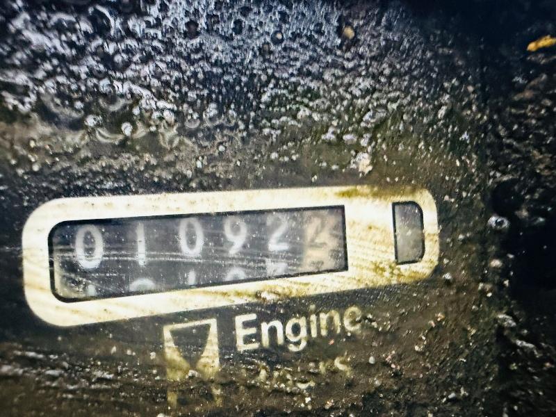 CASE 1825B SKIDSTEER*SPARES AND REPAIRS*C/W 3 IN 1 BUCKET*VIDEO*