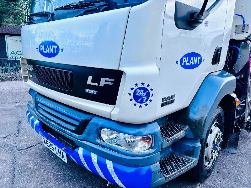 DAF LF55 4X2 JOHNSTON ROAD SWEEPER C/W MANUAL GEAR BOX *VIDEO*