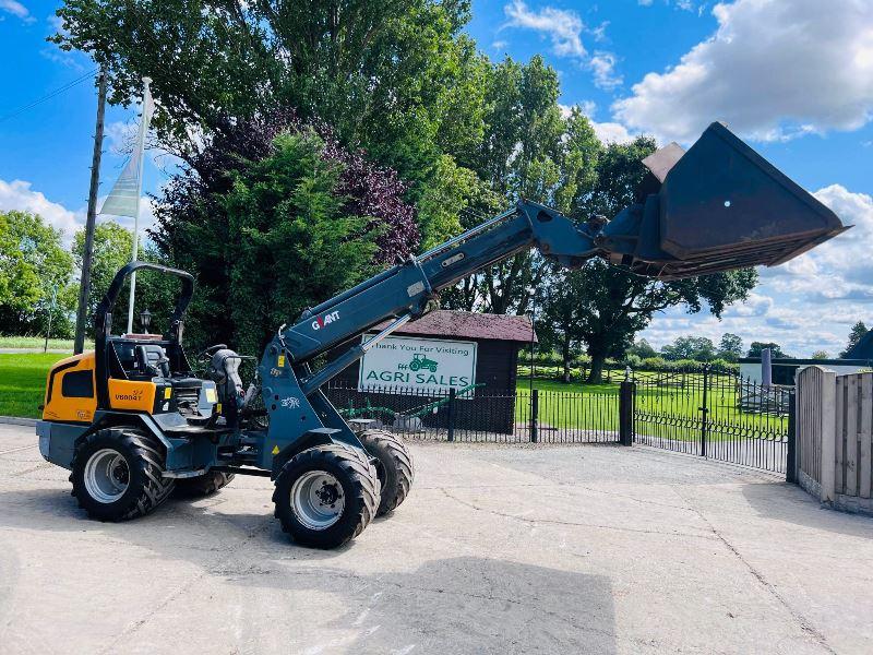 GIANT V6004 4WD TELEHANDLER *YEAR 2012, ONLY 1025 HOURS* C/W BUCKET*VIDEO*