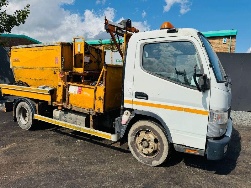 MITSUBISHI FUSO HOT BOX TRUCK*YEAR 2012*VIDEO*