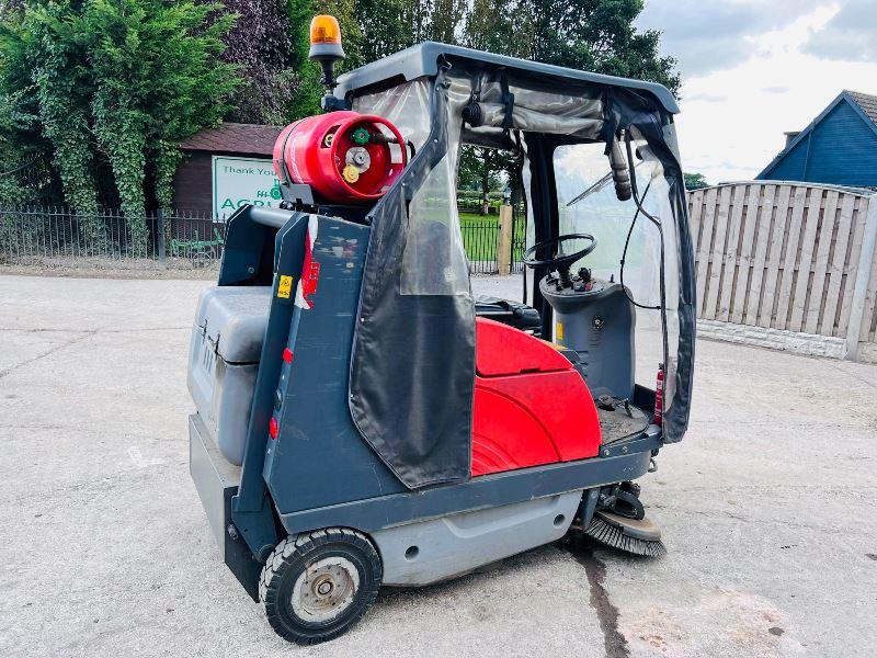 HAKO JONAS 1200E RIDE ON SWEEPER * YEAR 2014, 2353 HOURS*VIDEO*