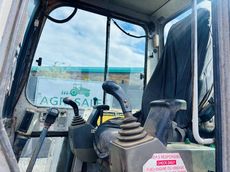 TAKEUCHI TB145 EXCAVATOR*C/W HYDRAULIC THUMB*VIDEO*