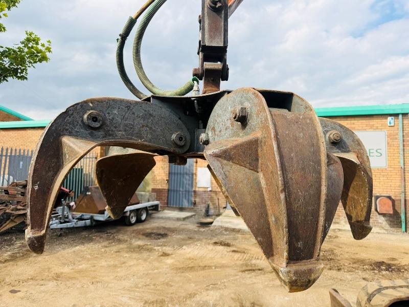 HITACHI EX75UR EXCAVATOR*C/W 5 TINE SCRAP GRAB*VIDEO*