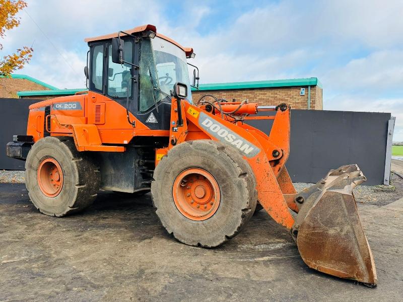 DOOSAN DL200-3 LOADING SHOVEL*C/W BUCKET*YEAR 2015*VIDEO*