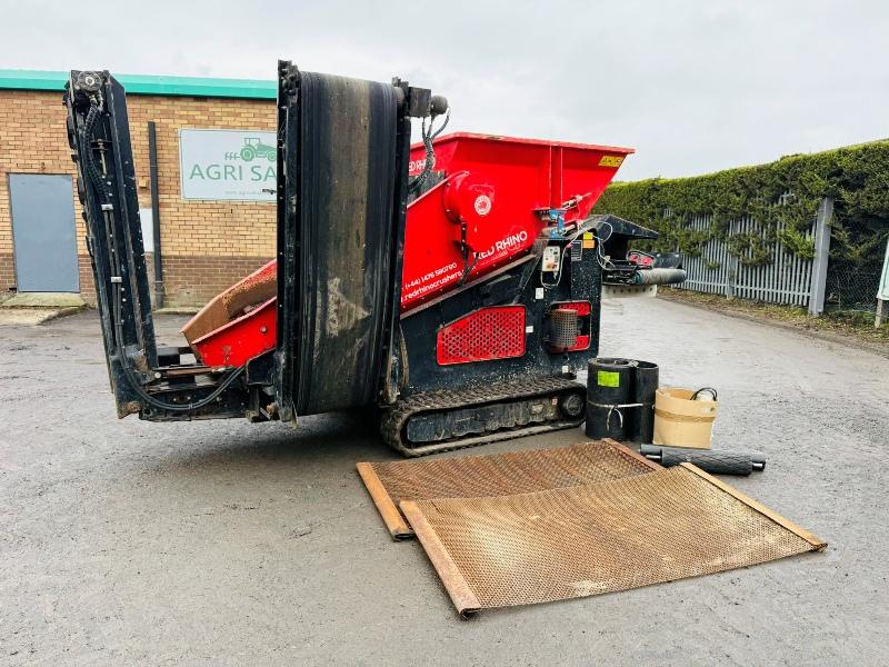 RED RHINO TRACKED 3 WAY MINI SCREENER*C/W REMOTE CONTROL*YEAR 2021*VIDEO*