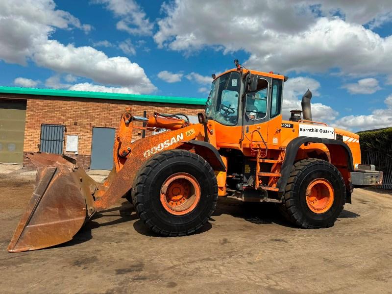 DOOSAN DL300 LOADING SHOVEL*C/W BUCKET*VIDEO*