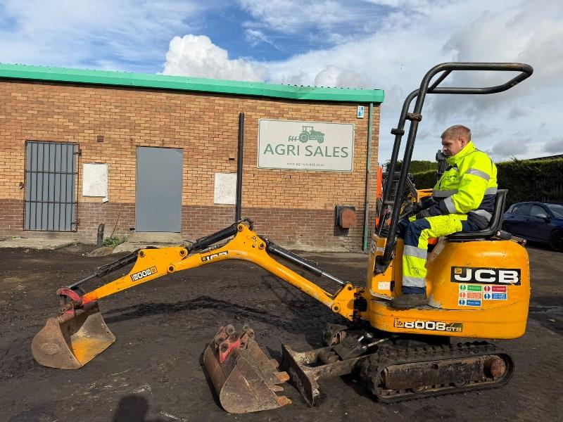 JCB 8008CTS MINI EXCAVATOR*C/W EXPANDING TRACKS*YEAR 2012*VIDEO*