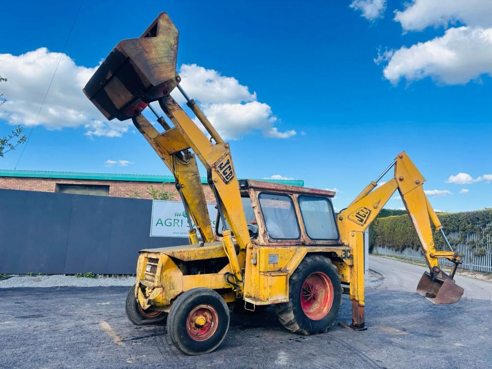 JCB 3C BACKHOE DIGGER C/W BUCKET AND DITCHING BUCKET*VIDEO*