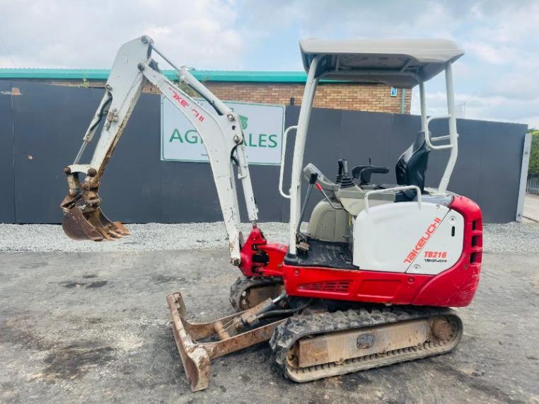 TAKEUCHI TB216 EXCAVATOR*C/W BUCKET*YEAR 2015*VIDEO*