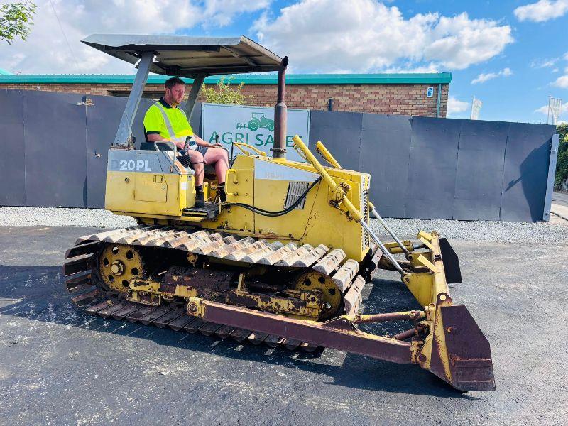 KOMATSU D20PL STRAIGHT BLADE AND TILT*3331 HOURS*VIDEO*