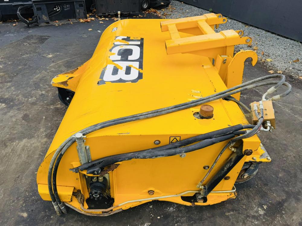 JCB HYDRAULIC SWEEPER*C/W CARRIER HEADSTOCK*VIDEO*