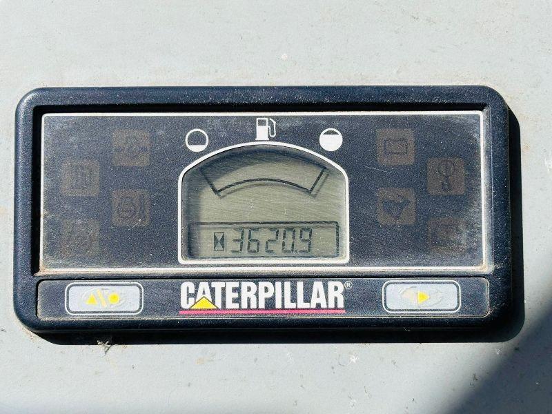 CATERPILLAR 302.5C EXCAVATOR *C/W 2 BUCKETS* READING 3620 HOURS*VIDEO*