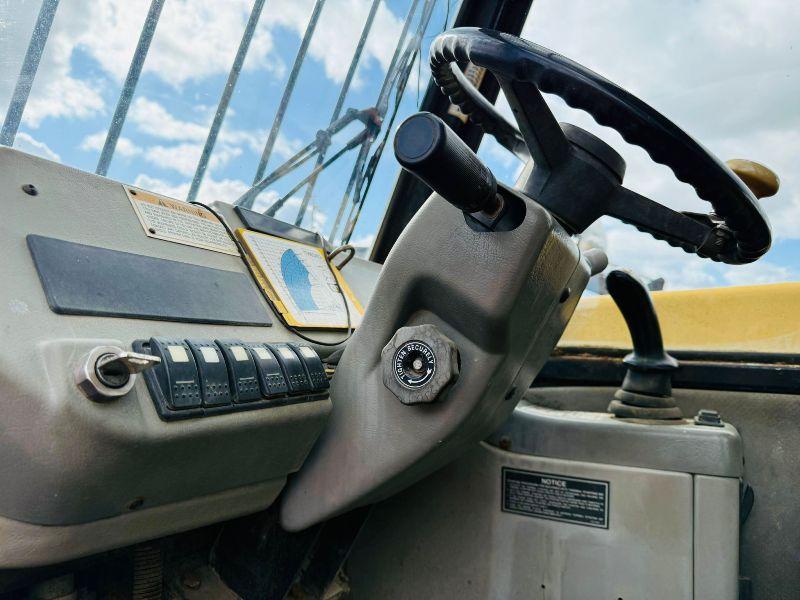 CATERPILLAR TH63 TELEHANDLER*C/W JACK LEGS*VIDEO*