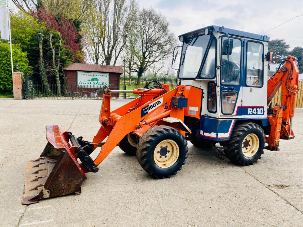 KUBOTA R410 4WD BACK HOE DIGGER C/W REAR BACK ACTOR & FRONT BUCKET
