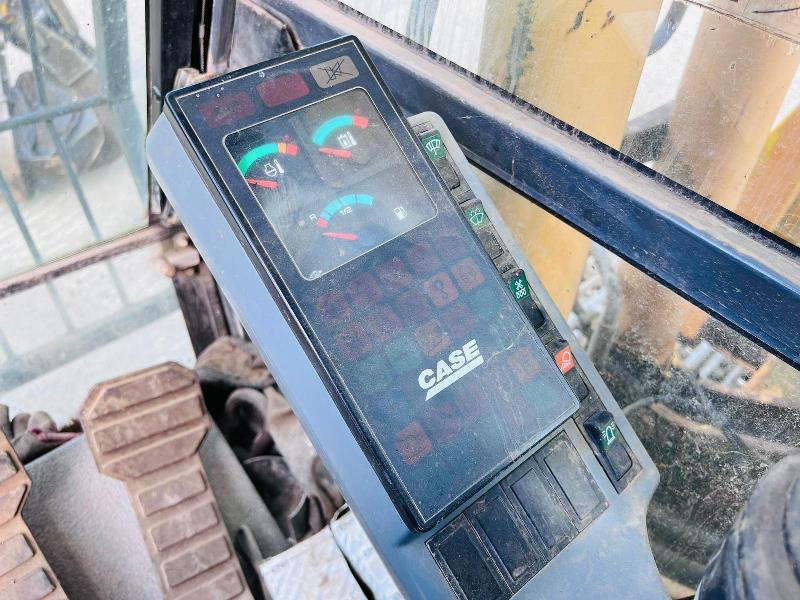 CASE 988-CK PLUS TRACKED EXCAVATOR *6950 HOURS* C/W 5 TINE SCRAP GRAB *VIDEO*