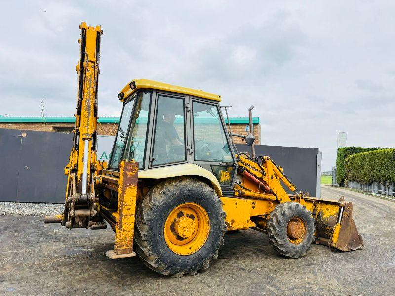 JCB 3CX PROJECT 8 4WD BACKHOE DIGGER*C/W BUCKET*VIDEO*